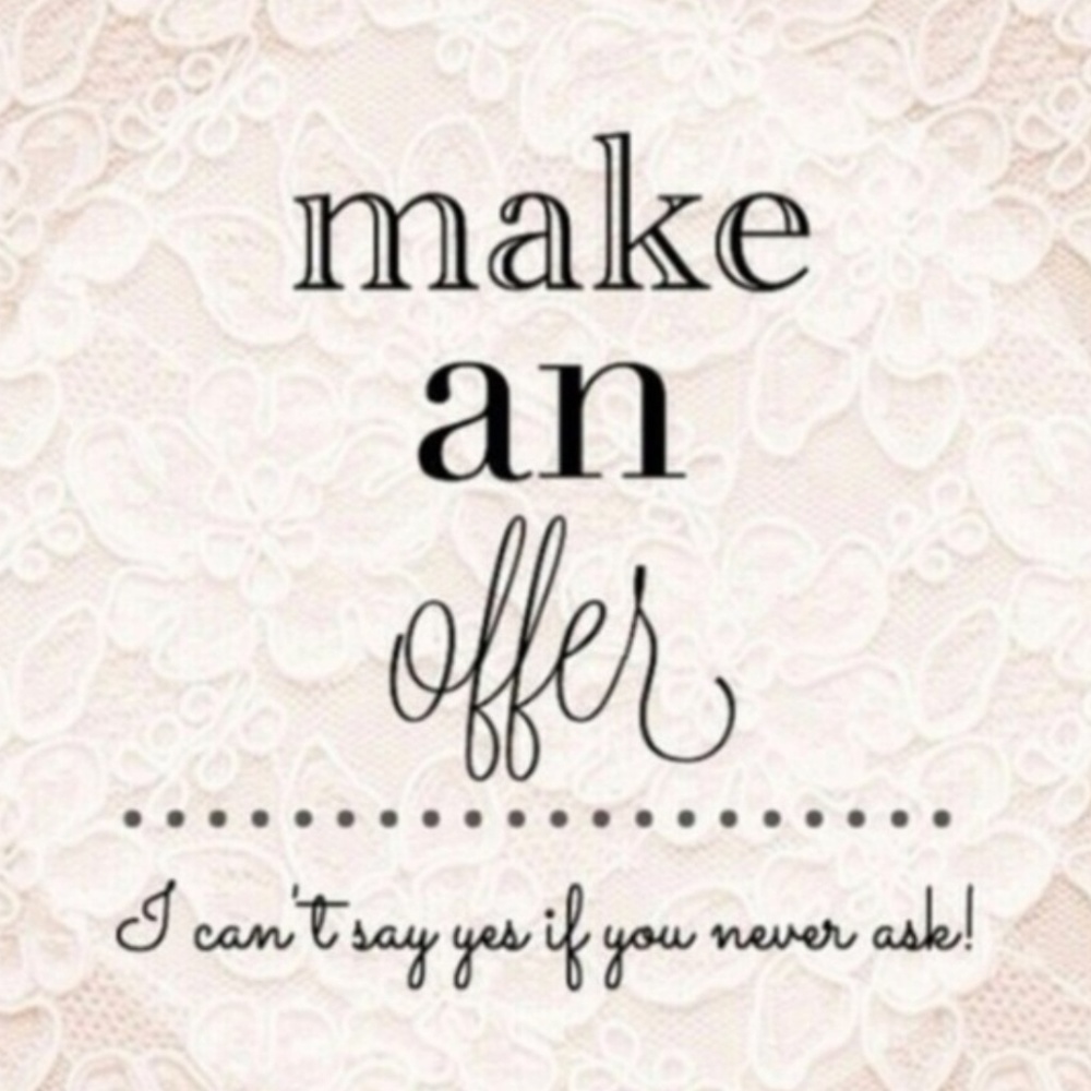 ♡☆Offers welcomed♡☆